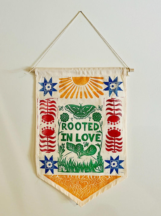 Rooted in Love Canvas Banne
